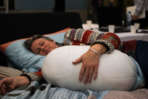 Somnox peanut-shaped pillow solves insomnia