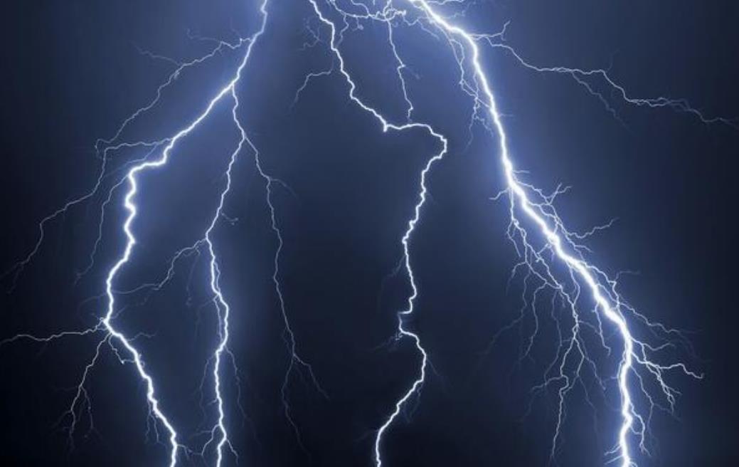People struck by lightning share a secret